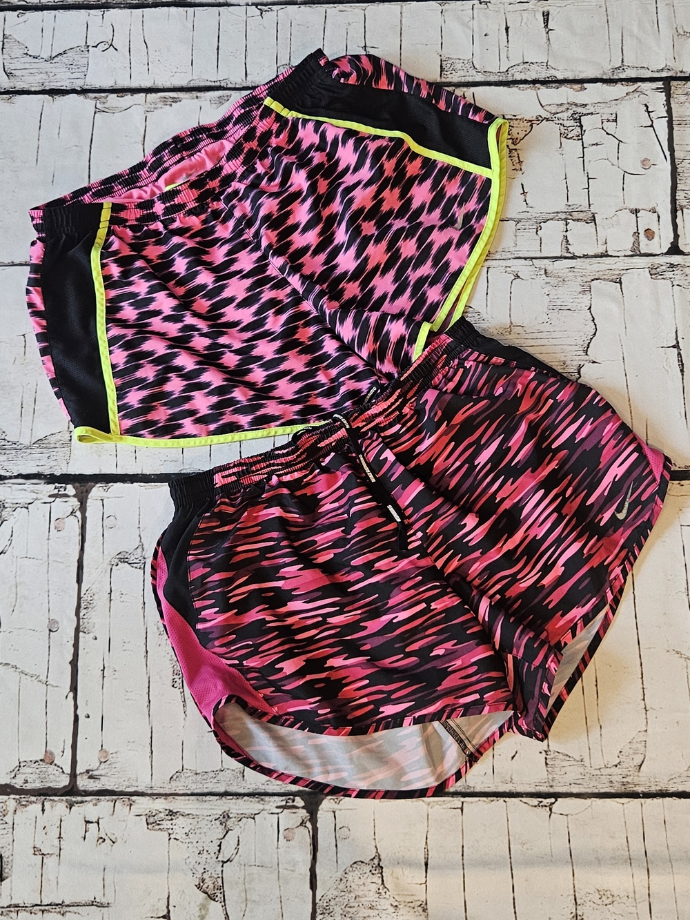 Nike Dri-FIT Tempo Running Shorts *Bundle* Women's Medium Pink  Print Active